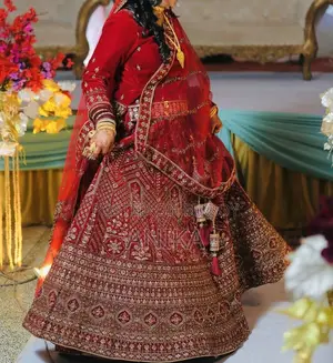ডার্ক ভেলভেট চকলেট লেহেঙ্গা