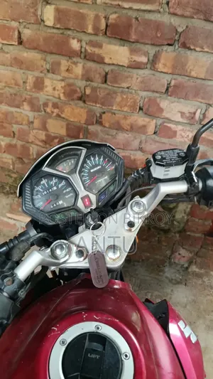 Suzuki GSX 125 2022 Red