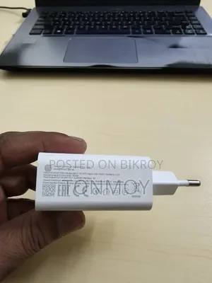 ৬৭ ওয়াট ফাস্ট চার্জার