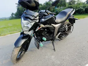 সুজুকি গিক্সার ২০১৫ ব্ল্যাক