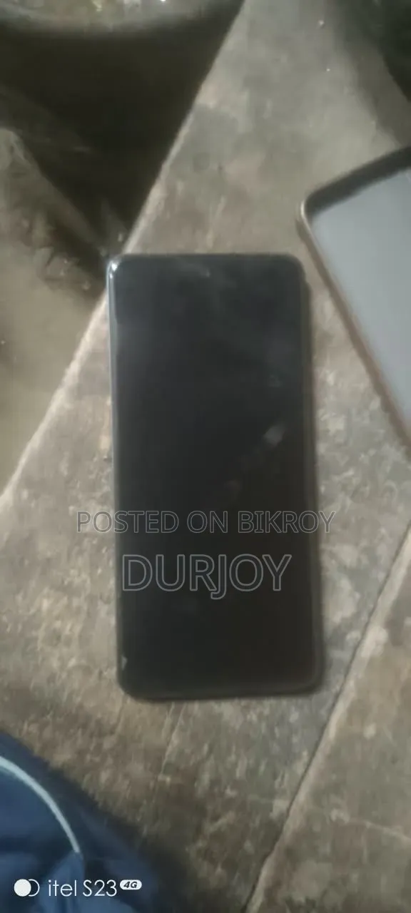 রিয়েলমি ২৫৬ জিবি ব্রোঞ্জ