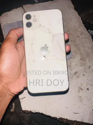 অ্যাপল আইফোন ১১ ১২৮ জিবি হোয়াইট