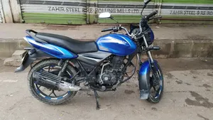 বাজাজ ডিসকভার ১২৫ ২০১৮ নীল