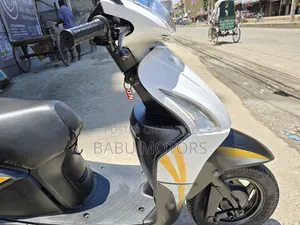 হিরো প্লেজার ২০২১ হোয়াইট