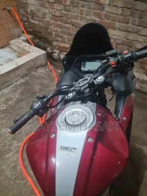 সুজুকি জিক্সার এসএফ ২০১৮ লাল