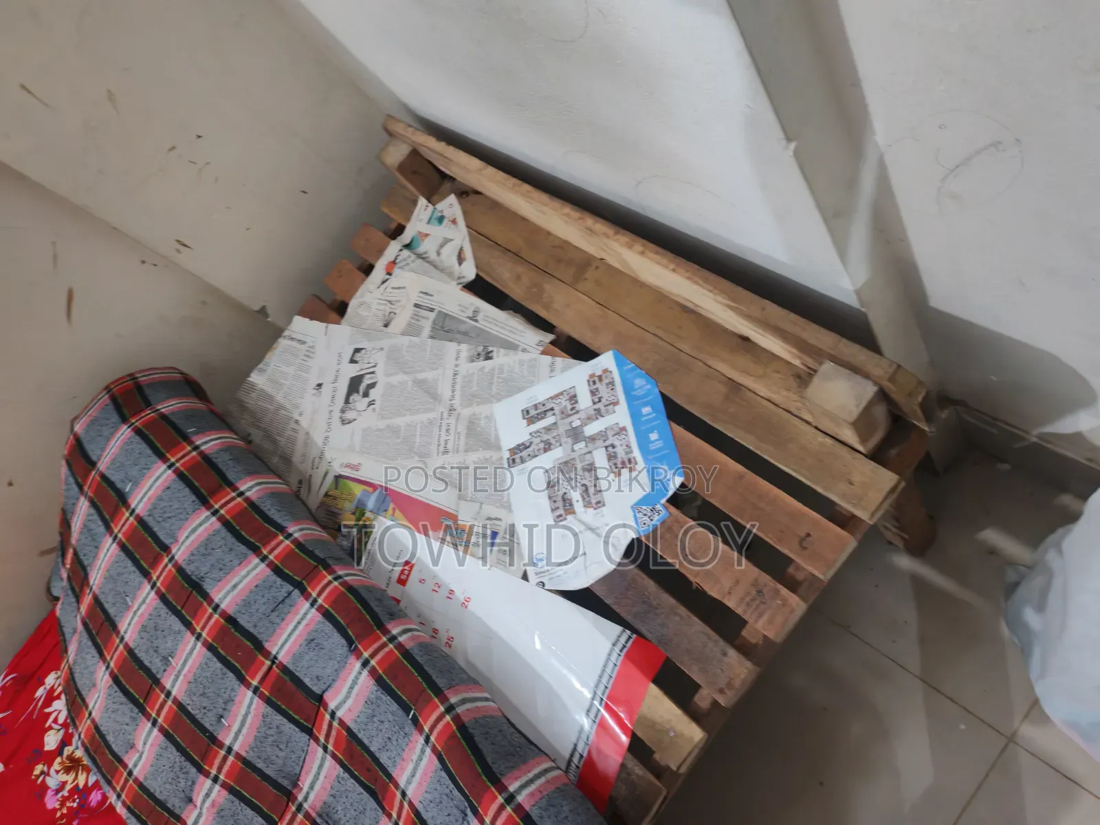 Single Wooden Bed Like New 7 Months Used