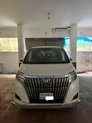 New Toyota Esquire 1.8 Front-Wheel Drive Hybrid (7 seater) 2018 Pearl
