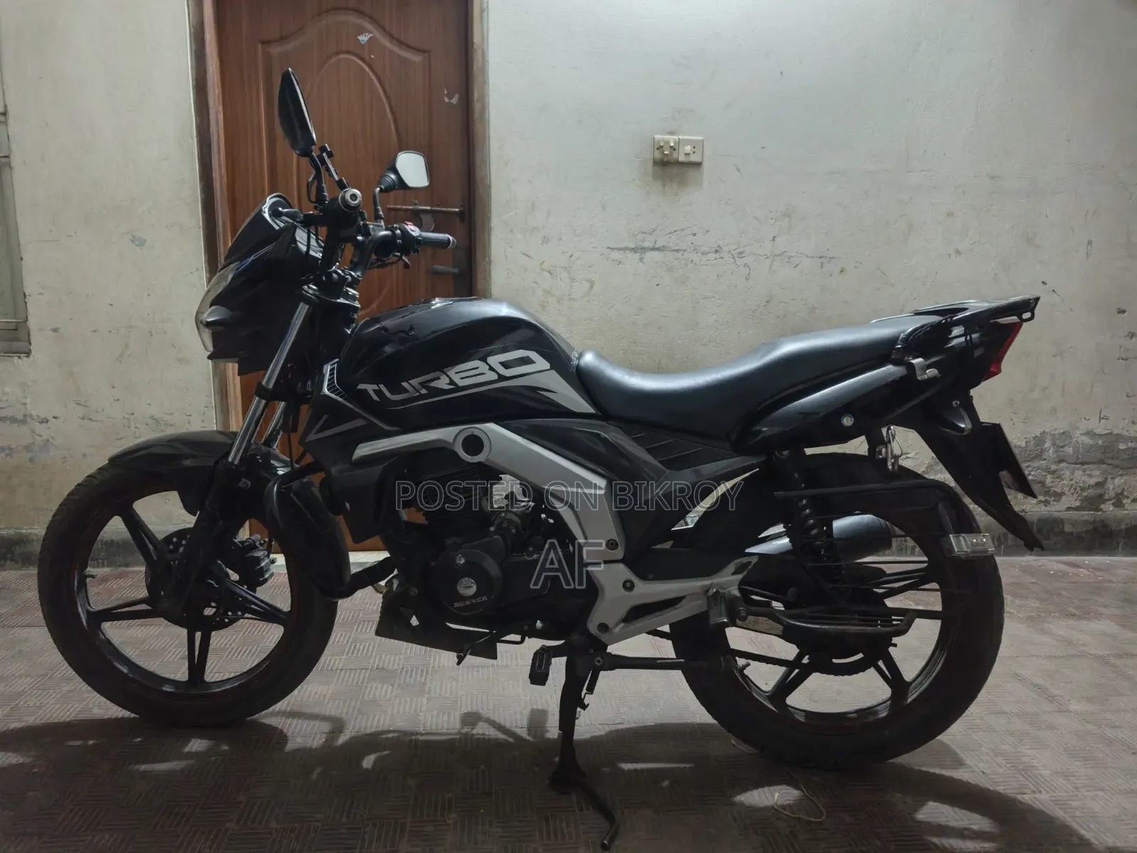 New Runner Turbo V2 2022 Black
