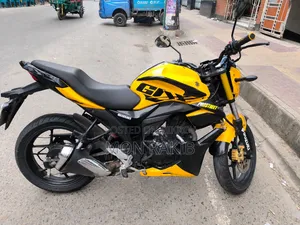 Suzuki Gixxer 2024 Yellow