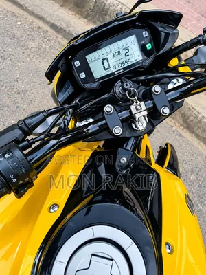 Suzuki Gixxer 2024 Yellow
