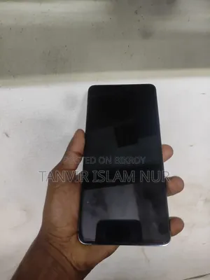 টেকনো ক্যামন ২০ ১২৮ জিবি