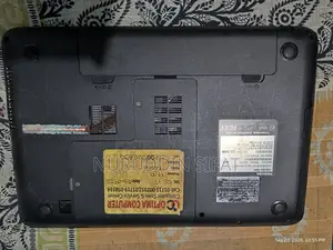 Laptop Toshiba Satellite C840 4GB Intel Core i3 HDD+SSD 500GB