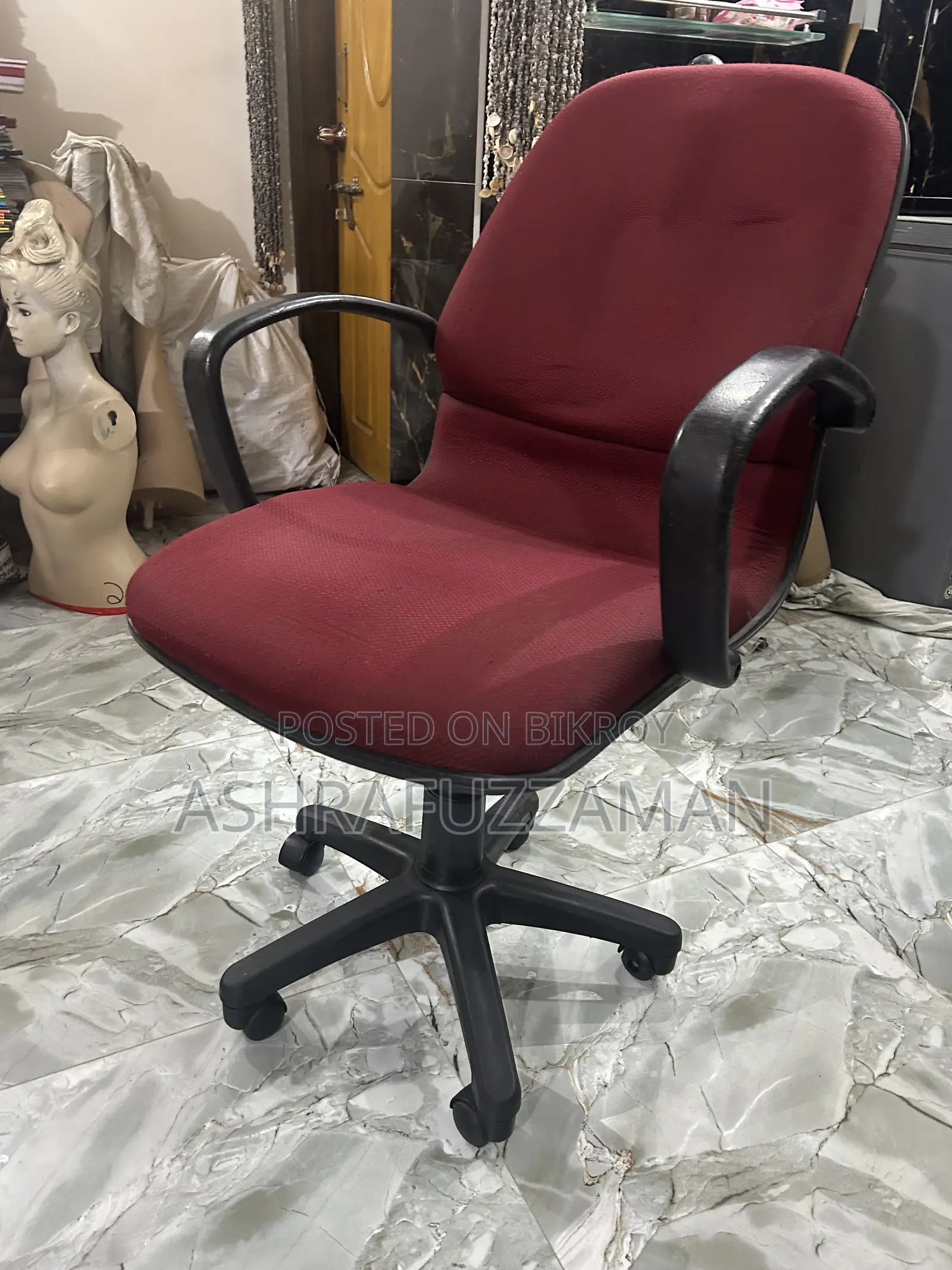 A Regal Company Moving Boss Chair Will Be Sold
