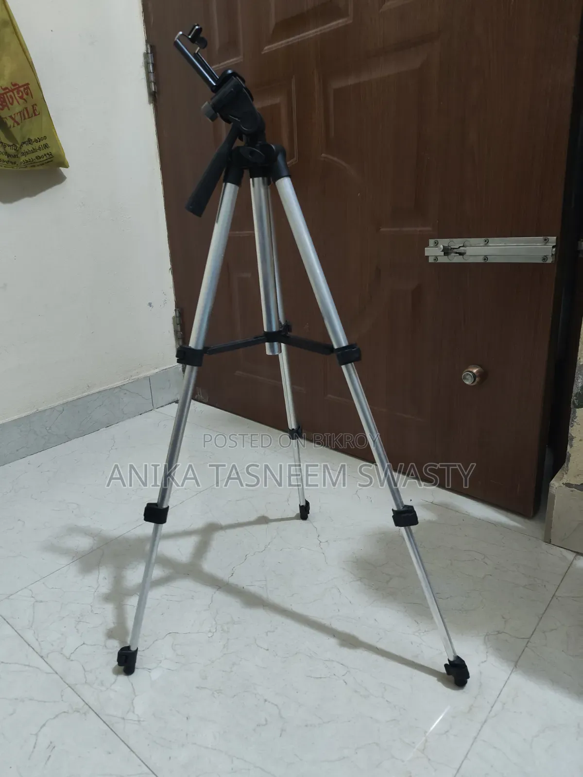 ট্রিপড বিক্রি হবে