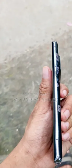 Sharp Aquos R6 128 GB Silver