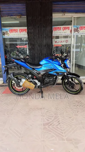 2023 Blue Suzuki Gixxer
