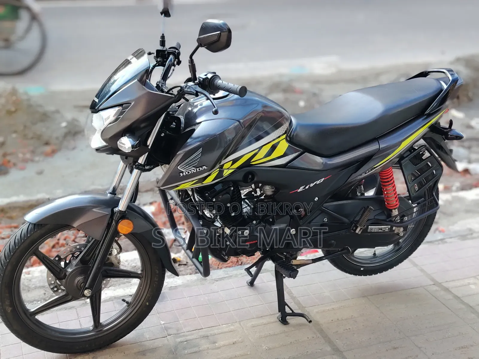 হোন্ডা লিভো ২০২৫