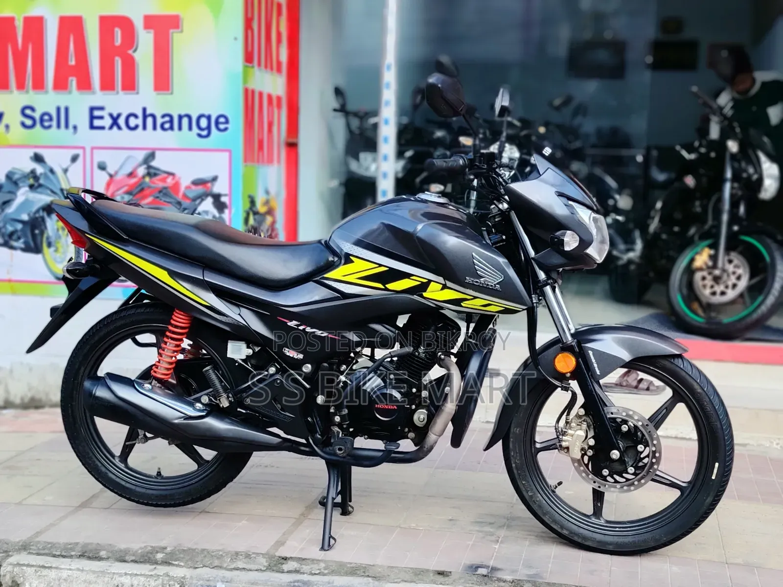 হোন্ডা লিভো ২০২৫
