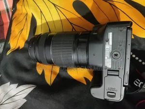 Canon 200d