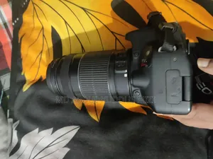 Canon 200d