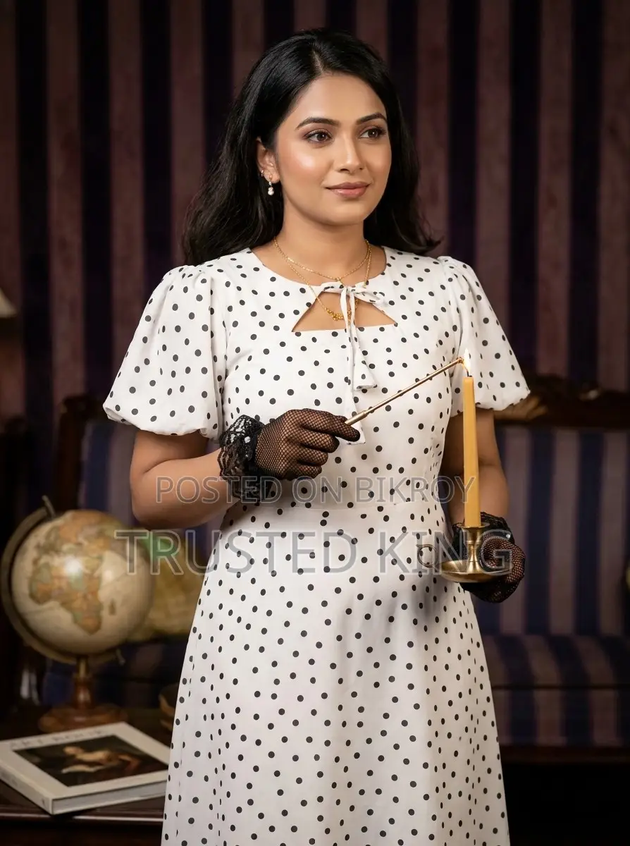 হোয়াইট মিডি ড্রেস ক্লাসিক ব্ল্যাক পোলকা-ডট