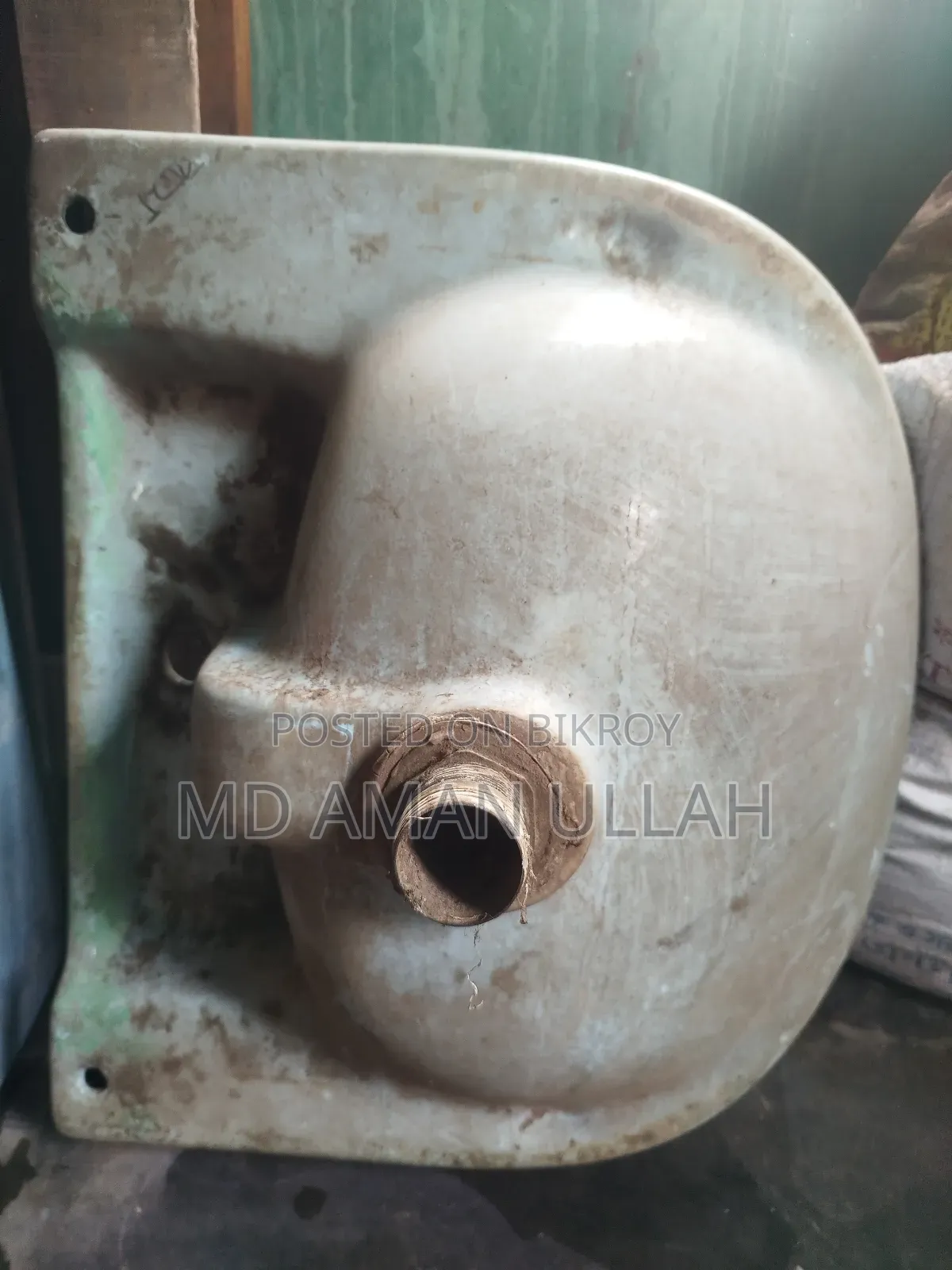 বাসিন বিক্রি করব।