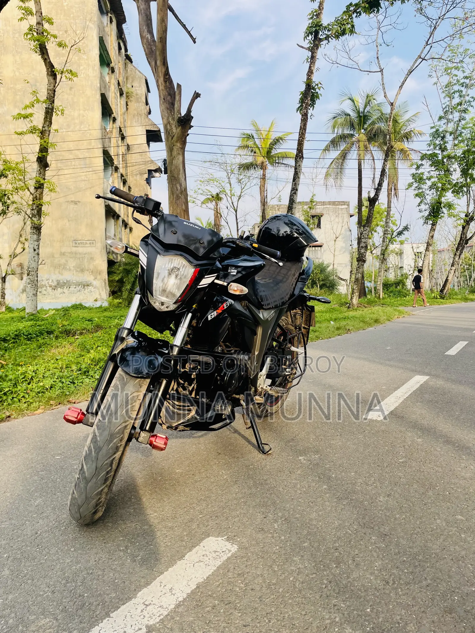 নতুন সুজুকি জিক্সার ২০২৪ কালো