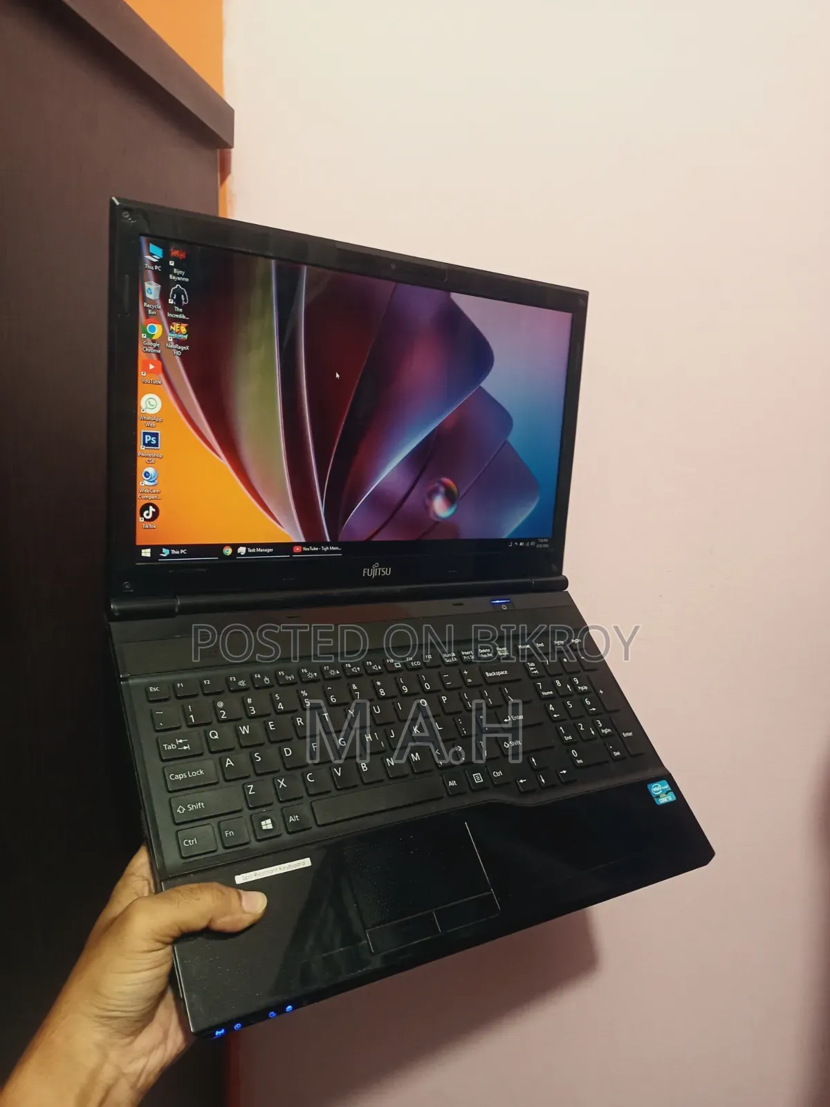 Laptop Fujitsu Lifebook AH532 4GB Intel Core i3 HDD 320GB