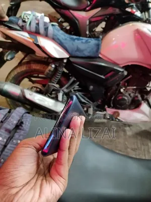iQOO 128 GB Blue