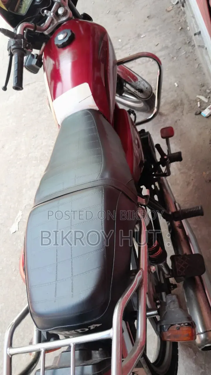 Runner F100 - 6A 2018 Red