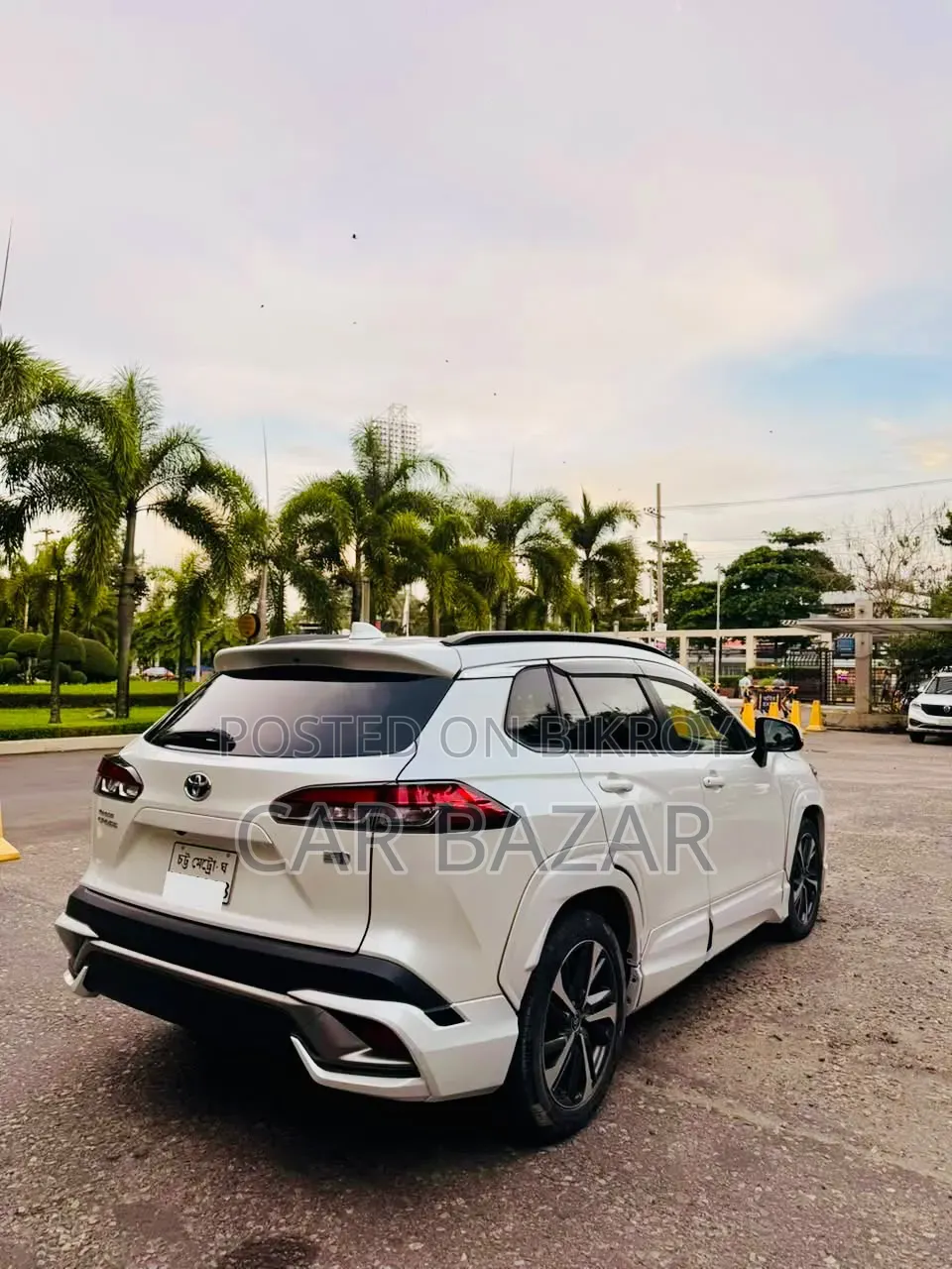 Toyota Corolla Cross 1.8 Hybrid FWD 2021 Pearl