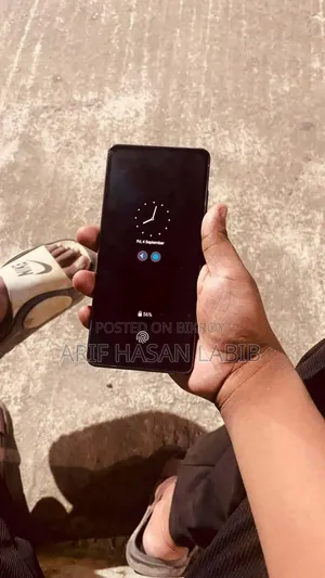 স্যামসাং গ্যালাক্সি এস২০ এফই ১২৮ জিবি নীল