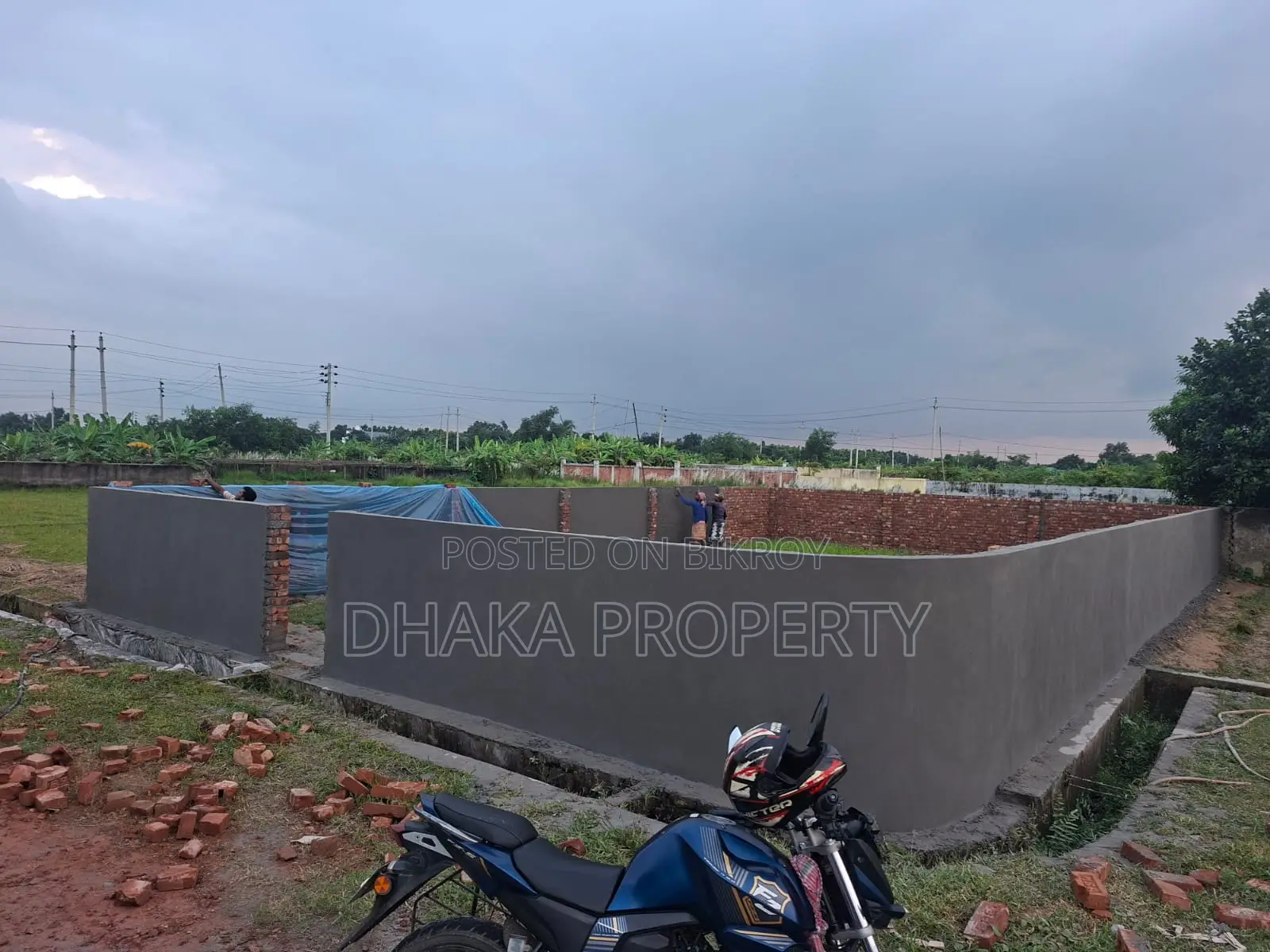 Close to 150ft 3 Katha East Facing Plot at Sector-28