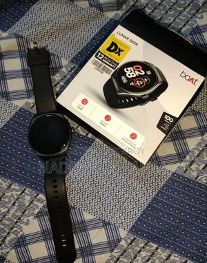 BoAT Lunarseek Smartwatch