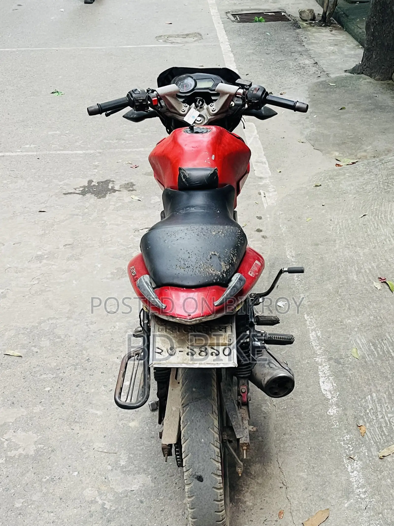 বাজাজ পালসার ১৩৫ এলএস ২০১৪ লাল
