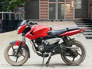 বাজাজ পালসার ১৩৫ এলএস ২০১৪ লাল