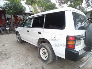 New Mitsubishi Pajero 1993 White
