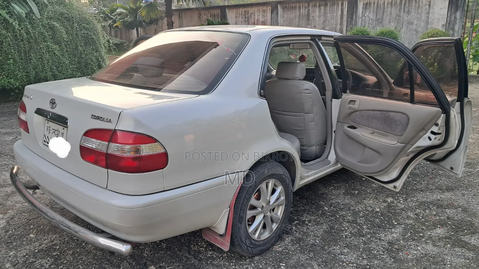 Toyota Corolla Sedan 1999 Pearl