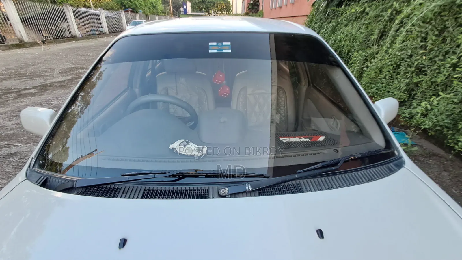 Toyota Corolla Sedan 1999 Pearl