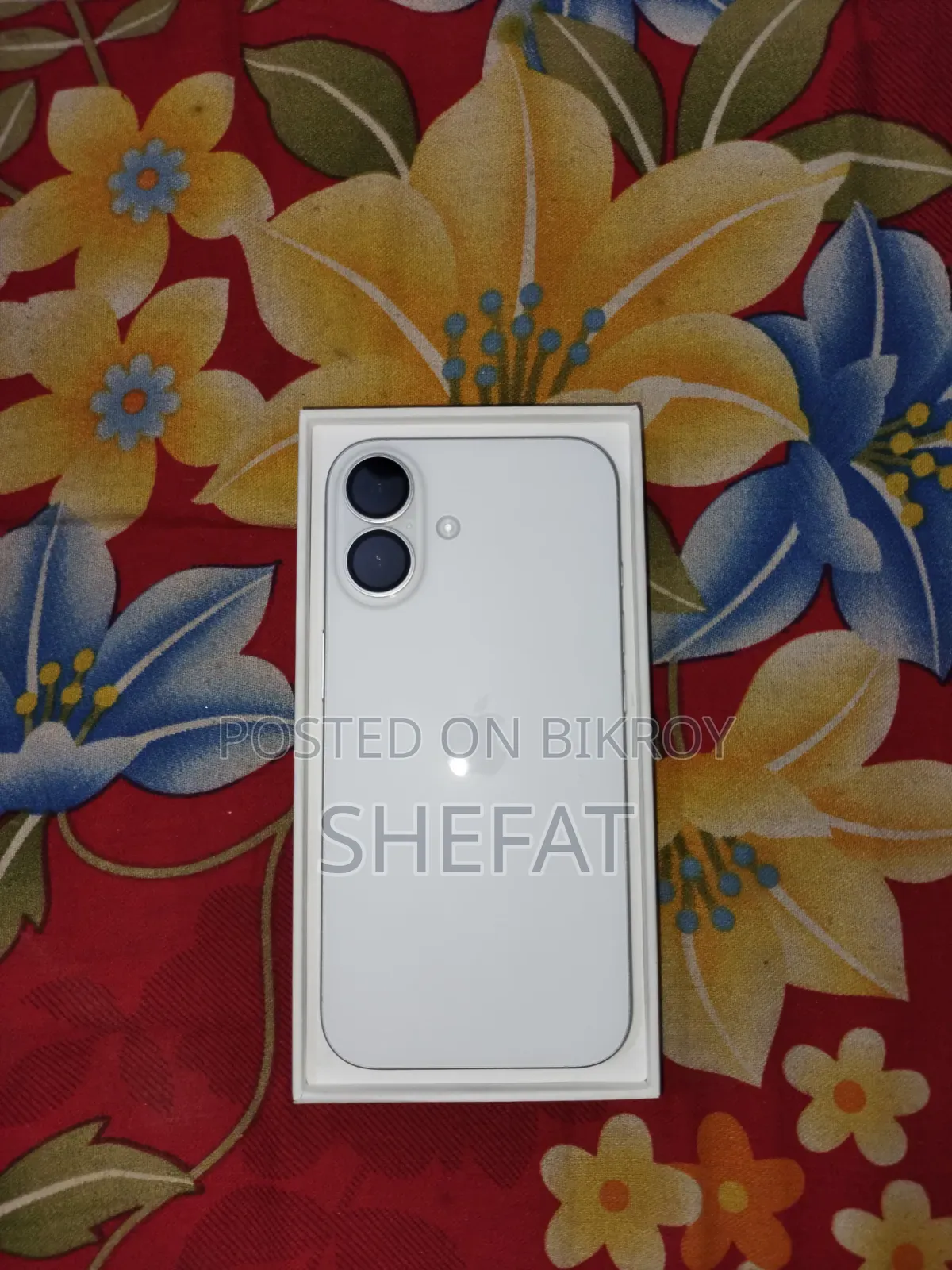 New Apple iPhone 16 128 GB White