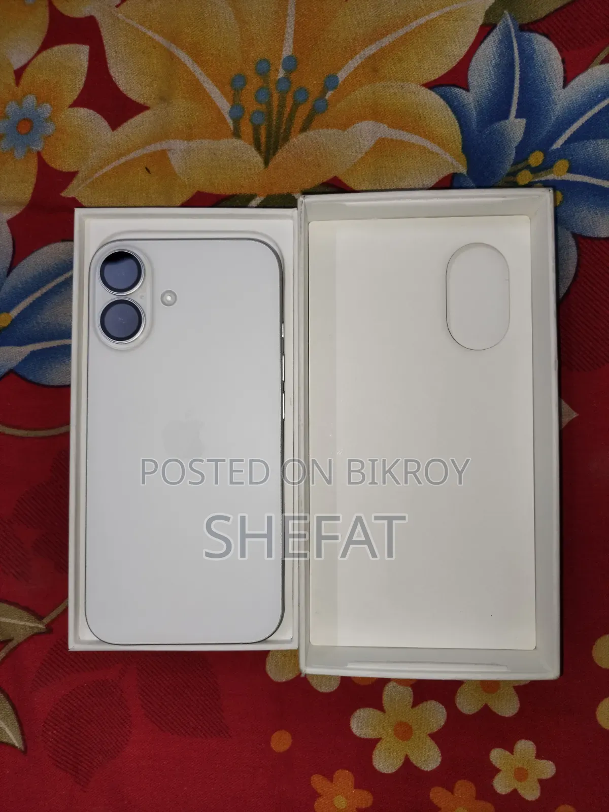 New Apple iPhone 16 128 GB White