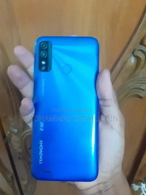 Symphony Z32 32 GB Blue