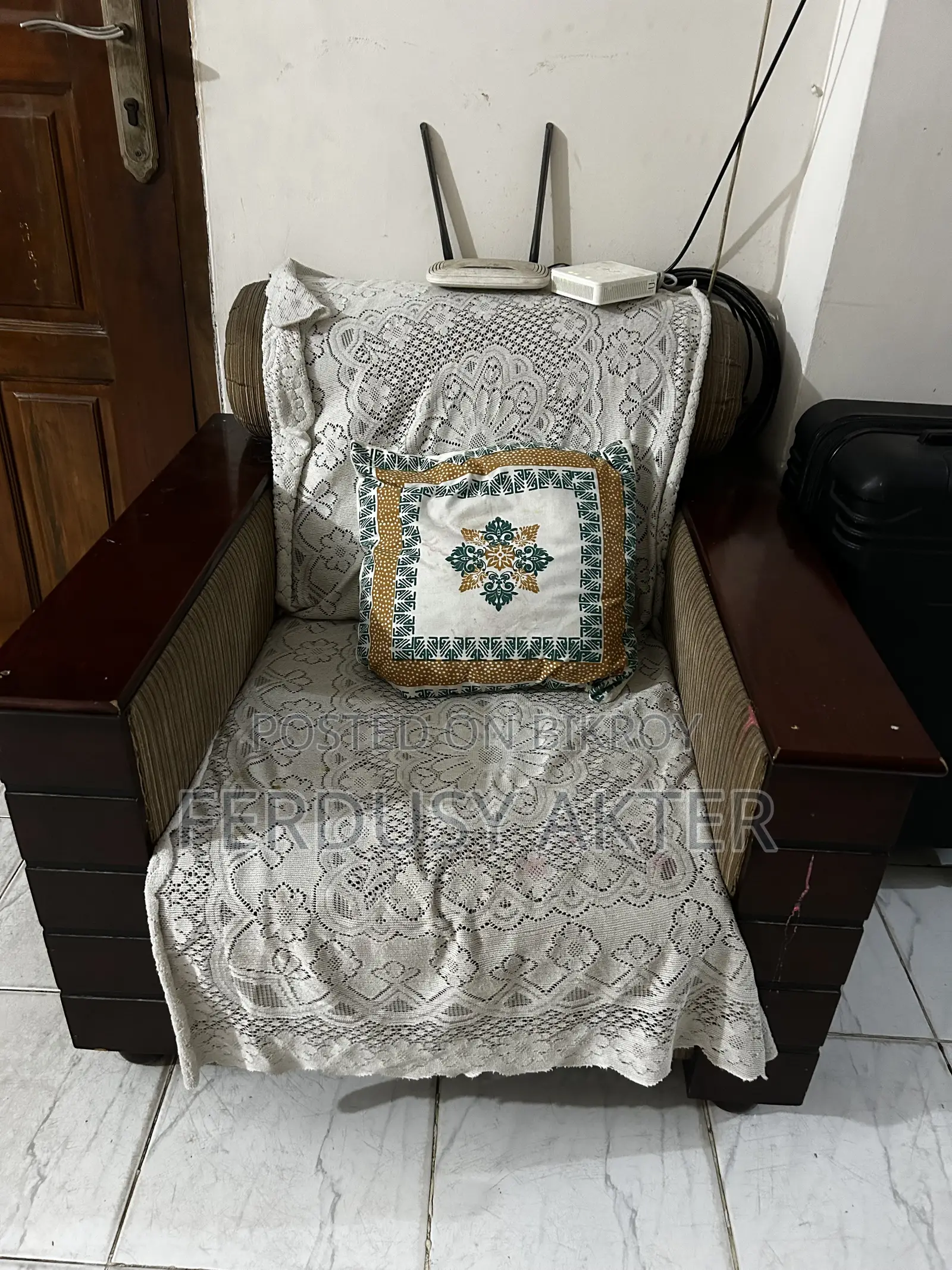 Want to Sell Single Sofa