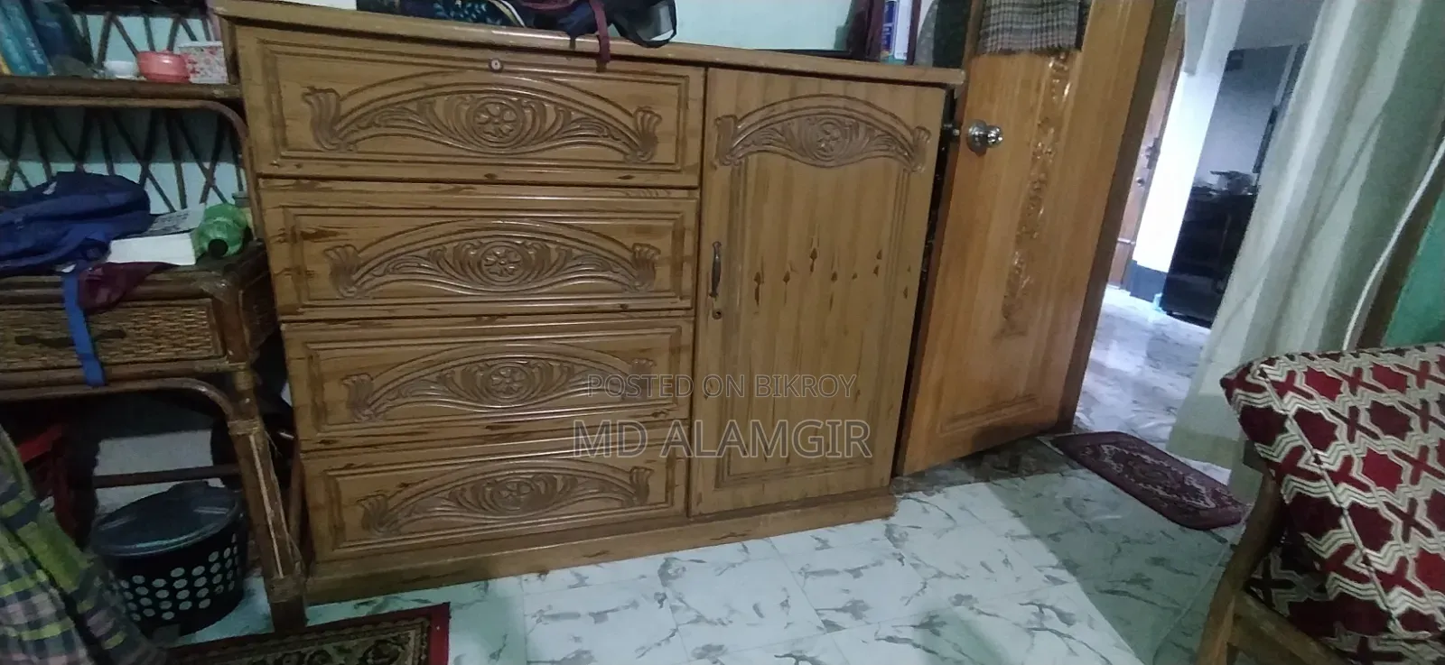 Wardrobe 4 Drawer and 1 Cupboard
