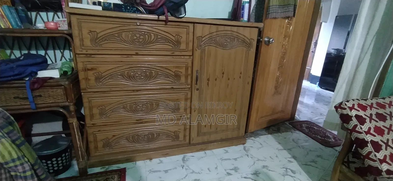 Wardrobe 4 Drawer and 1 Cupboard