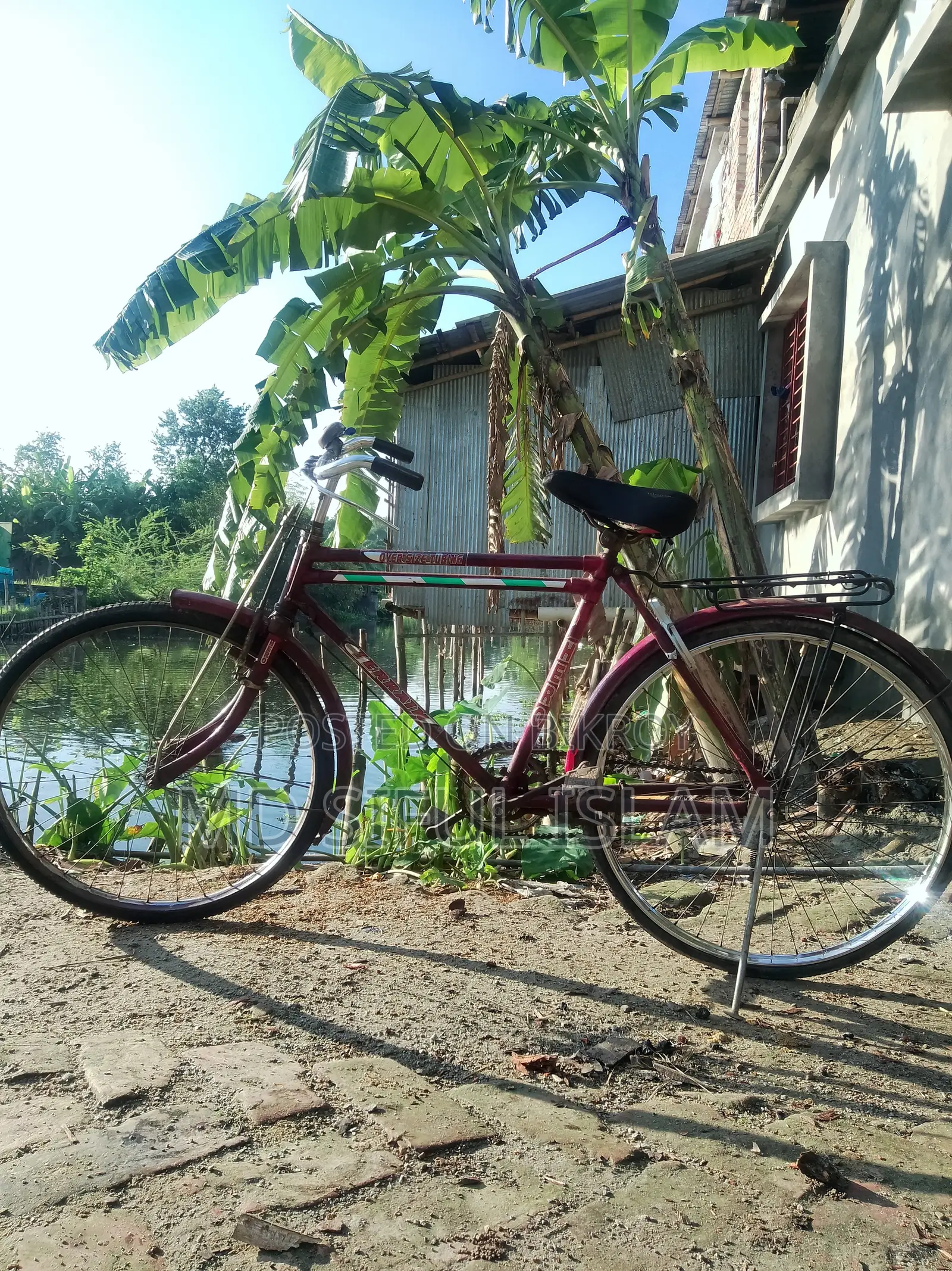 সম্পূর্ণ রানিং একটি ইন্ডিয়ান সাইকেল