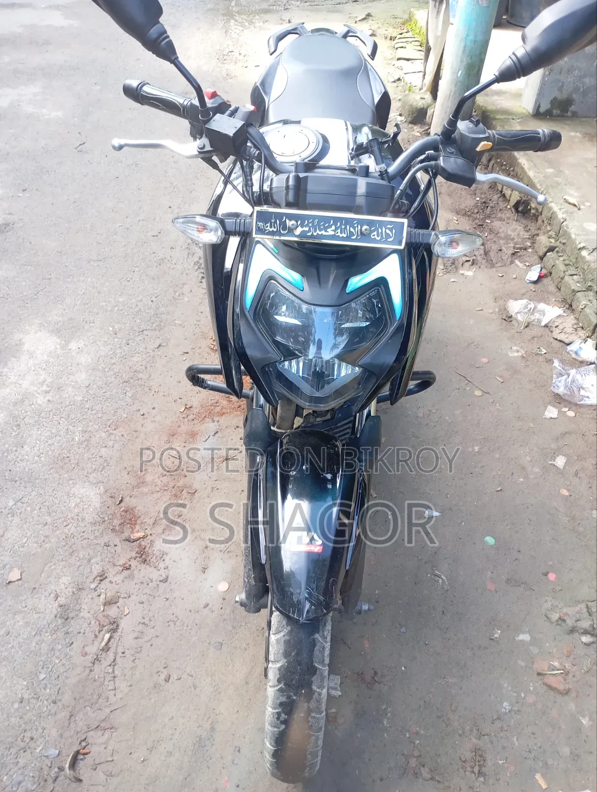 টিভিএস আপাচি ১৬০ ৪ভি ২০২৩ কালো