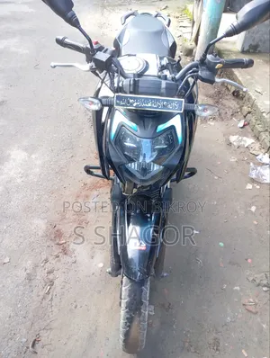 টিভিএস আপাচি ১৬০ ৪ভি ২০২৩ কালো