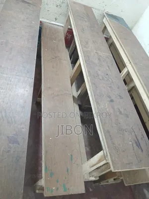 ৩ জোড়া হাই ও লো বেঞ্চ বিক্রয়