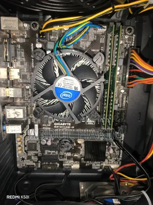 Desktop Computer Gigabyte 8GB Intel Core i3 HDD 500GB